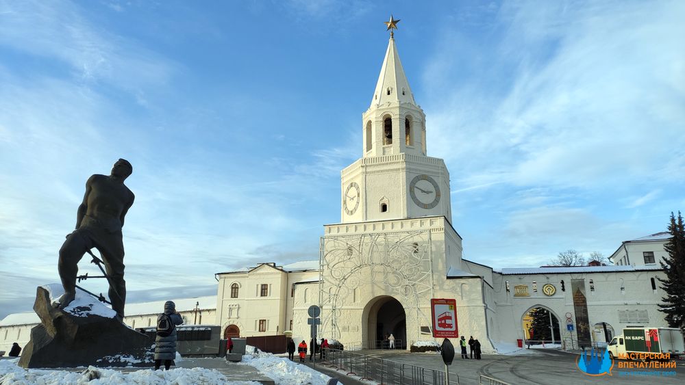 Спасская башня Кремля - обзорная экскурсия по Казани