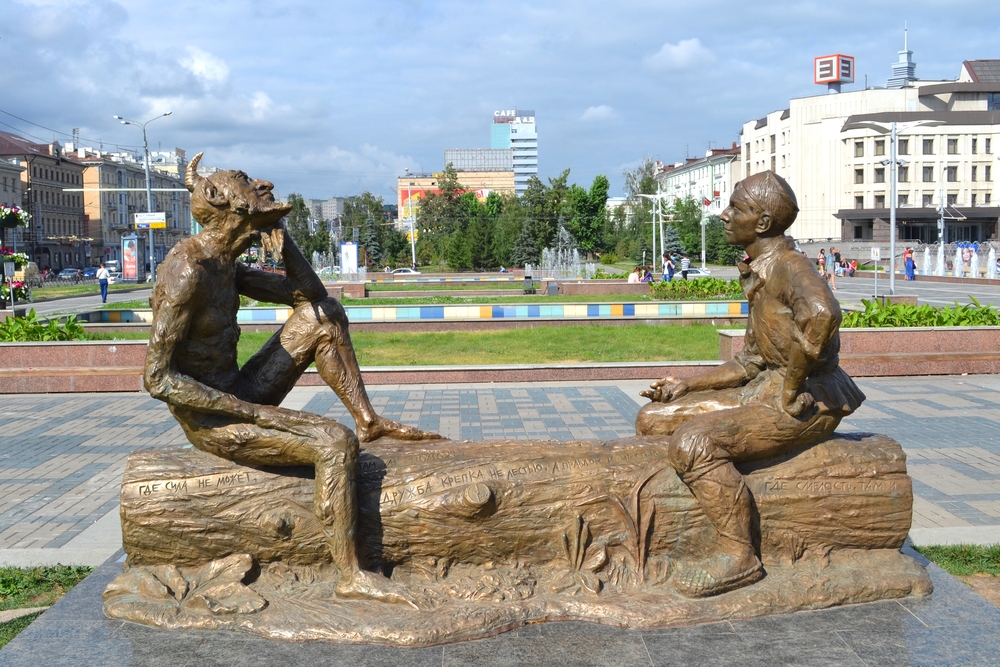 Шурале скульптура, экскурсия по Татарской слободе в Казани